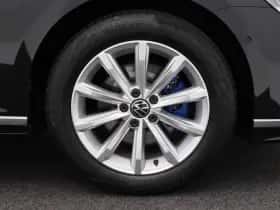 Volkswagen Passat (2022) thumbnail 12