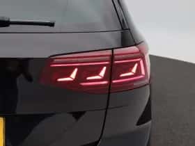 Volkswagen Passat (2022) thumbnail 13