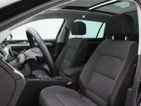 Volkswagen Passat (2022) thumbnail 19