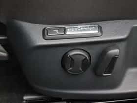 Volkswagen Passat (2022) thumbnail 22