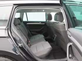 Volkswagen Passat (2022) thumbnail 39
