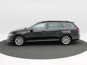 Volkswagen Passat (2022) thumbnail 7