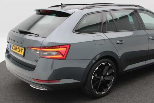 Škoda Superb (2020) thumbnail 14