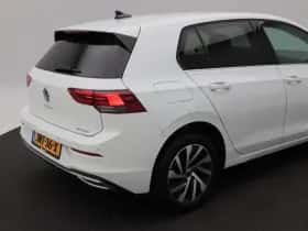 Volkswagen Golf (2022) thumbnail 13