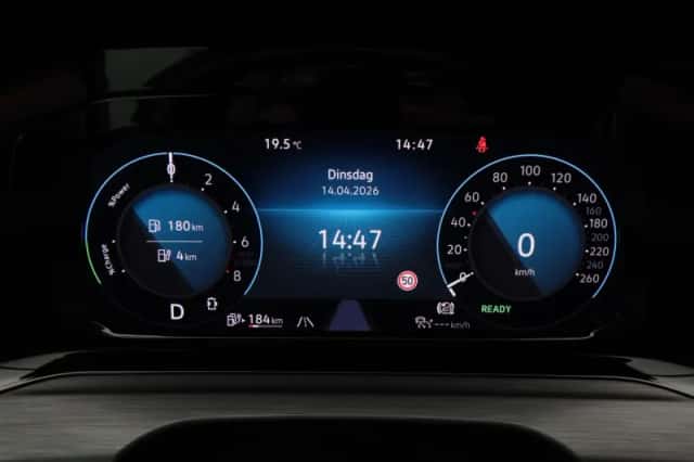 Volkswagen Golf (2022) thumbnail 19