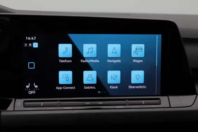 Volkswagen Golf (2022) thumbnail 22