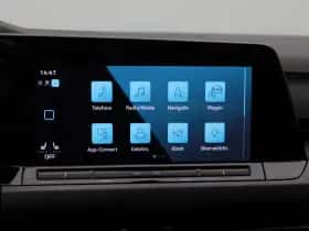 Volkswagen Golf (2022) thumbnail 22