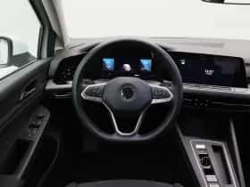 Volkswagen Golf (2022) thumbnail 30