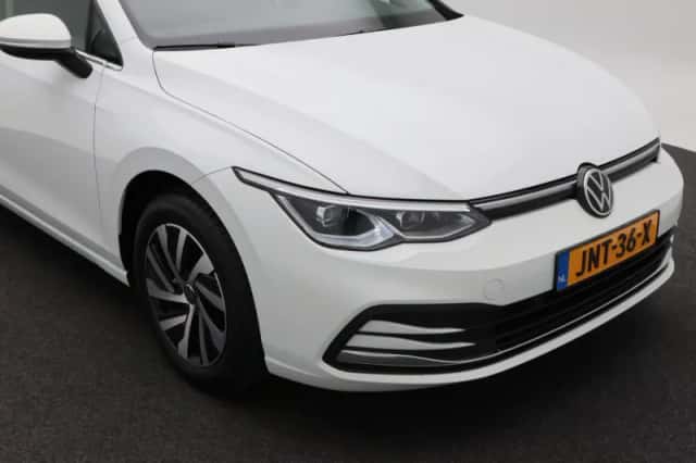 Volkswagen Golf (2022) thumbnail 10