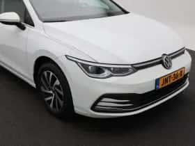 Volkswagen Golf (2022) thumbnail 10