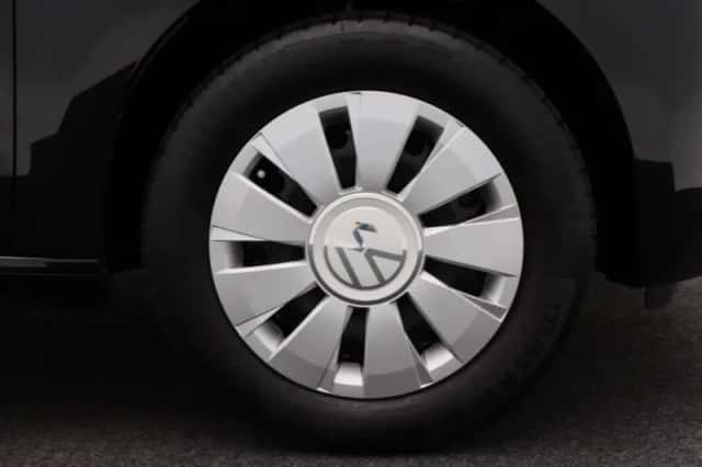 Volkswagen Up! (2023) thumbnail 12