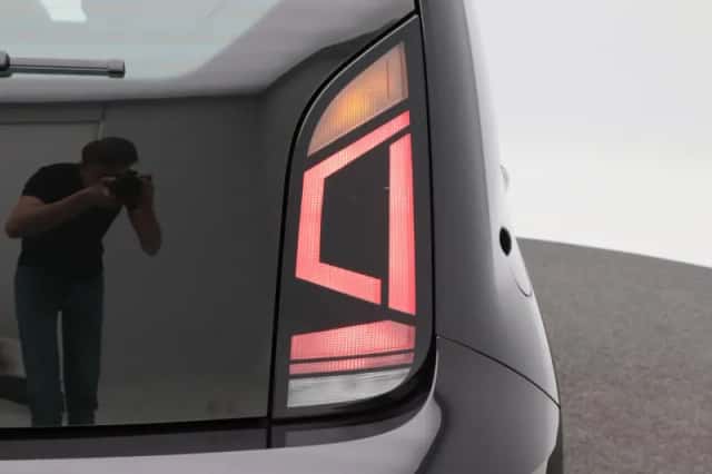Volkswagen Up! (2023) thumbnail 13