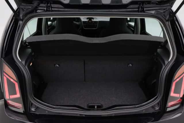 Volkswagen Up! (2023) thumbnail 15