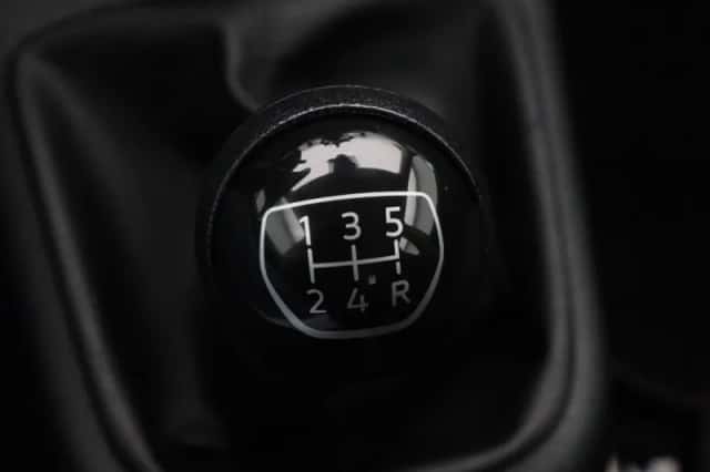 Volkswagen Up! (2023) thumbnail 19