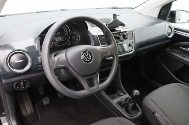 Volkswagen Up! (2023) thumbnail 3