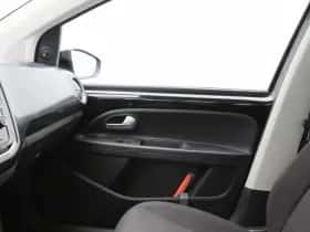 Volkswagen Up! (2023) thumbnail 21