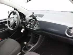 Volkswagen Up! (2023) thumbnail 26