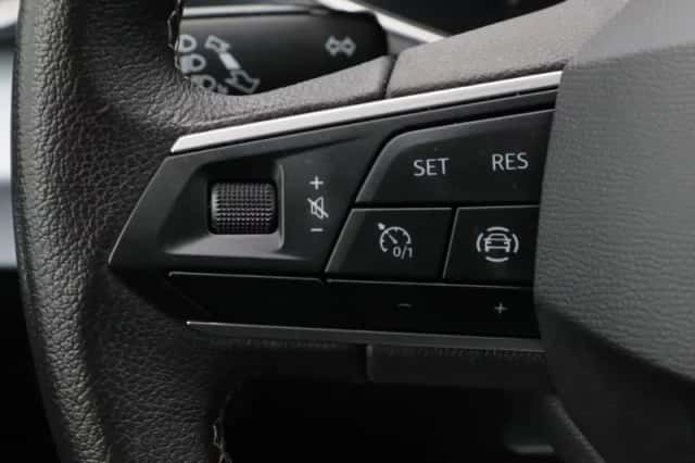 SEAT Ibiza (2023) thumbnail 18
