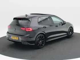 Volkswagen Golf (2020) thumbnail 2