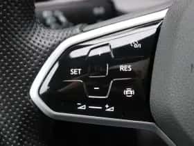 Volkswagen Golf (2020) thumbnail 23