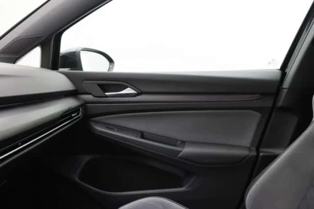 Volkswagen Golf (2020) thumbnail 30