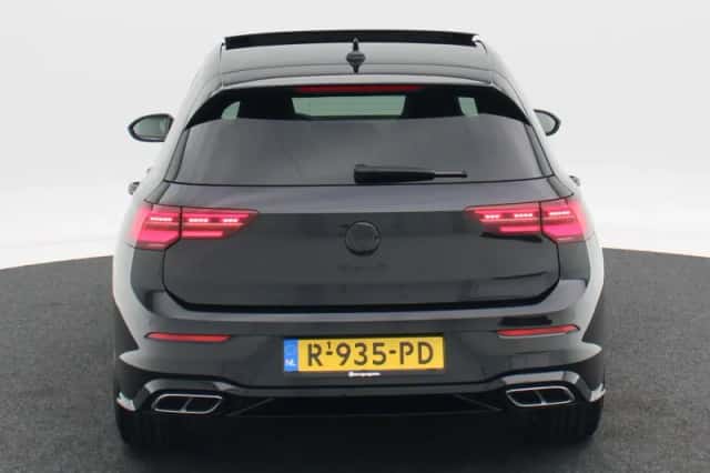 Volkswagen Golf (2020) thumbnail 6