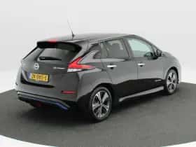 Nissan Leaf (2019) thumbnail 2