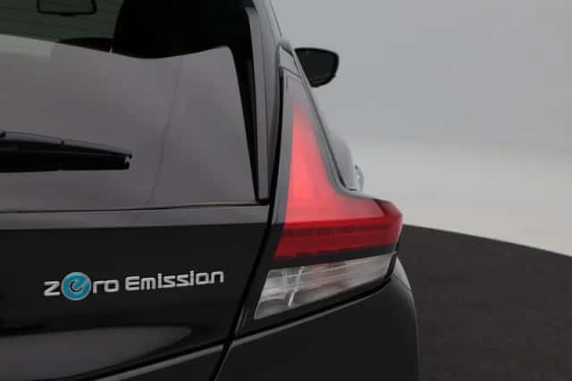Nissan Leaf (2019) thumbnail 12