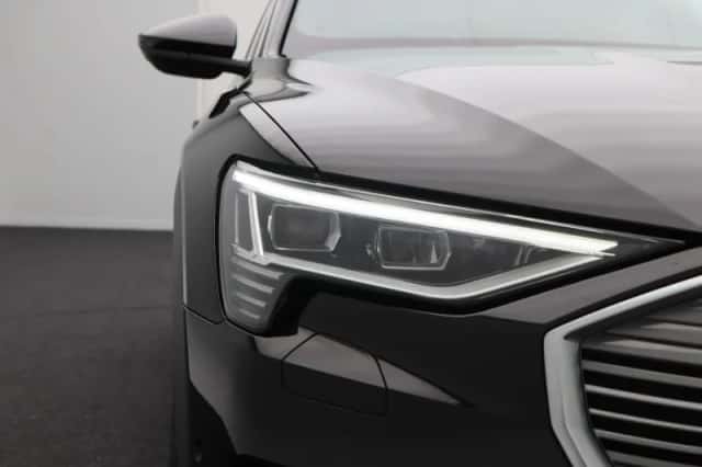 Audi e-tron (2022) thumbnail 11
