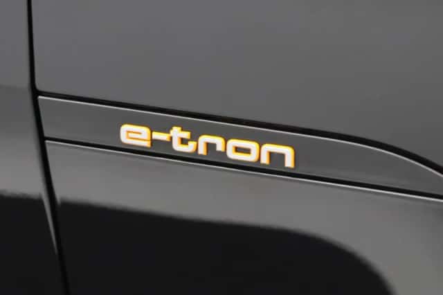 Audi e-tron (2022) thumbnail 14