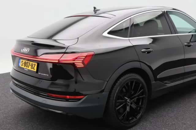 Audi e-tron (2022) thumbnail 17