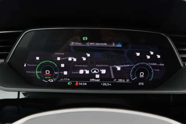 Audi e-tron (2022) thumbnail 24