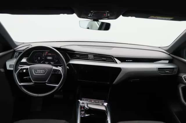 Audi e-tron (2022) thumbnail 37
