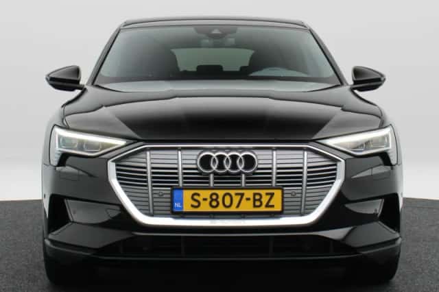 Audi e-tron (2022) thumbnail 5