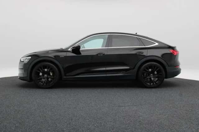 Audi e-tron (2022) thumbnail 10