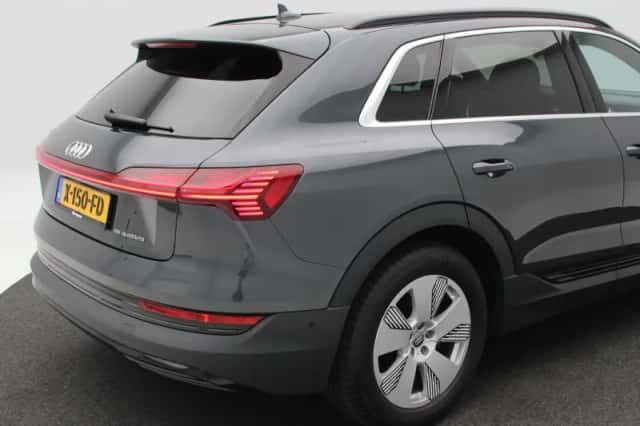 Audi e-tron (2020) thumbnail 15