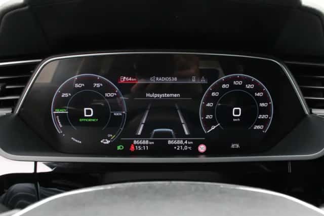 Audi e-tron (2020) thumbnail 23