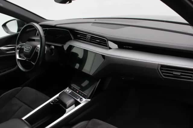 Audi e-tron (2020) thumbnail 39