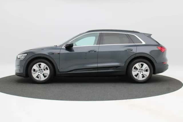 Audi e-tron (2020) thumbnail 7