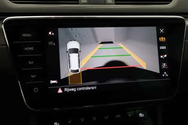 Škoda Superb (2023) thumbnail 11