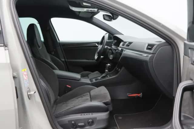 Škoda Superb (2023) thumbnail 17