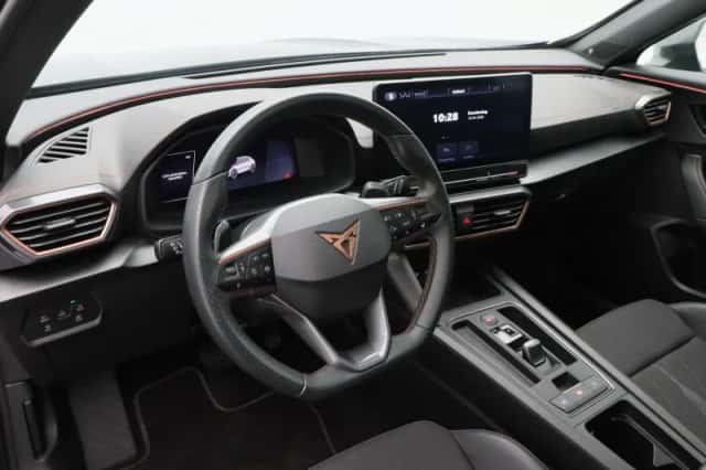 CUPRA Formentor (2024) thumbnail 4