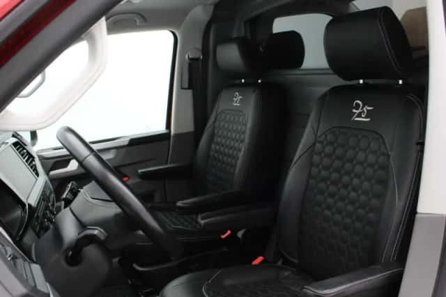 Volkswagen Transporter (2023) thumbnail 4