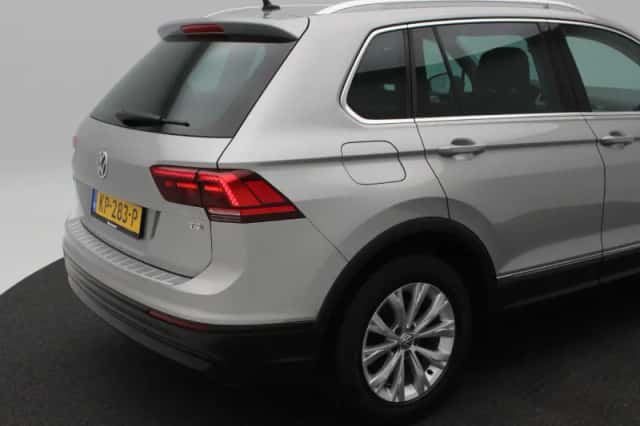 Volkswagen Tiguan (2016) thumbnail 13