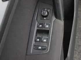 Volkswagen Tiguan (2016) thumbnail 17