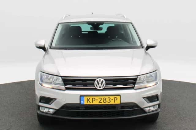 Volkswagen Tiguan (2016) thumbnail 3