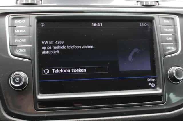 Volkswagen Tiguan (2016) thumbnail 22