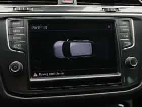 Volkswagen Tiguan (2016) thumbnail 23