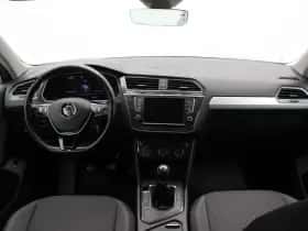 Volkswagen Tiguan (2016) thumbnail 29