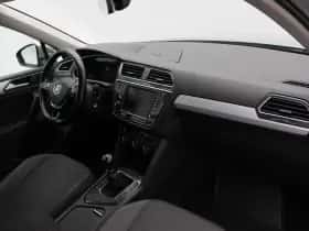 Volkswagen Tiguan (2016) thumbnail 32
